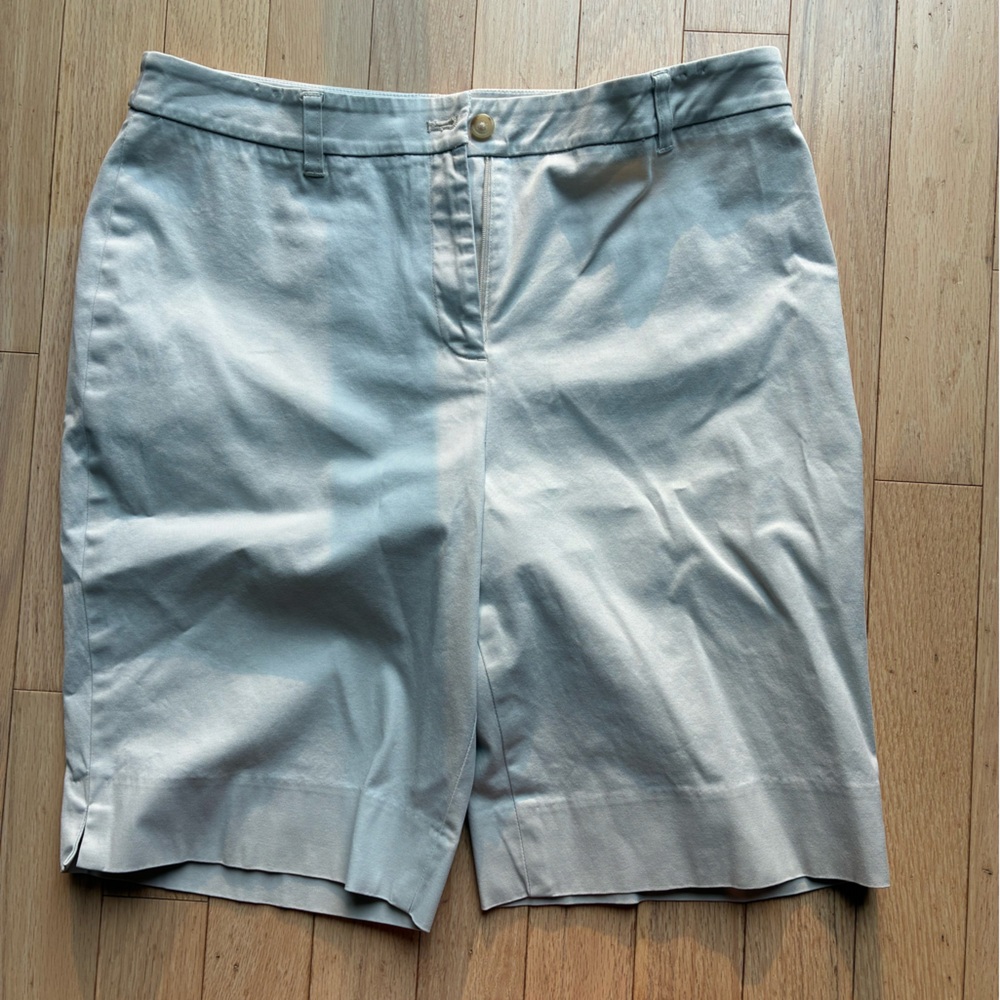Anne Klein Soft tan Flat Front Shorts